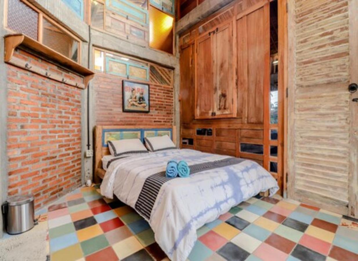Lorong Homestay Bantul Exterior foto